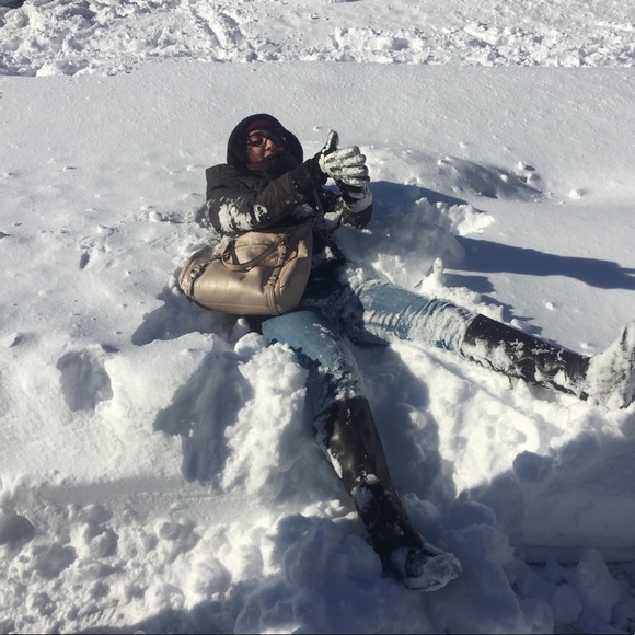 Meet your Posher, Bianca - Picture 2 of 5